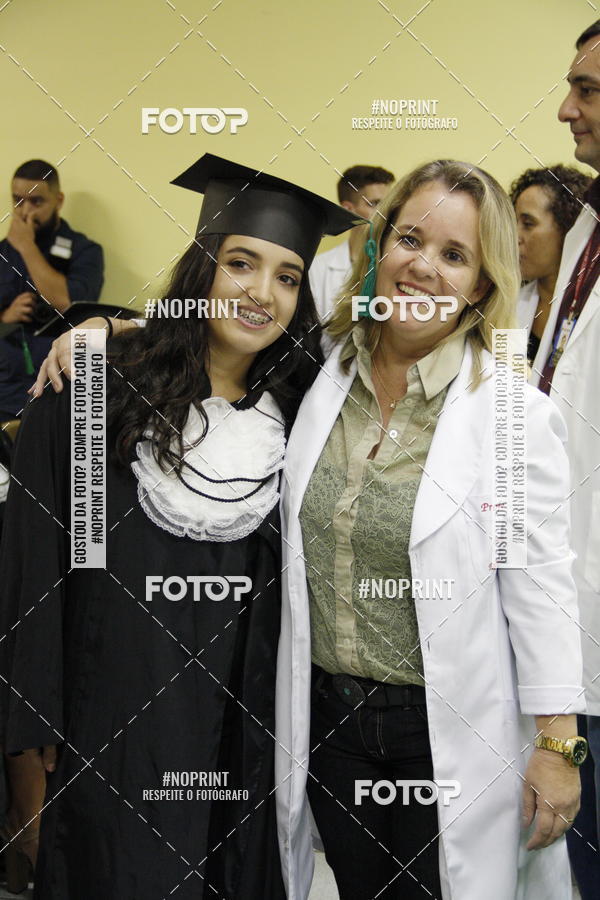 Buy your photos of the eventFormandos Cruz Vermelha on Fotop