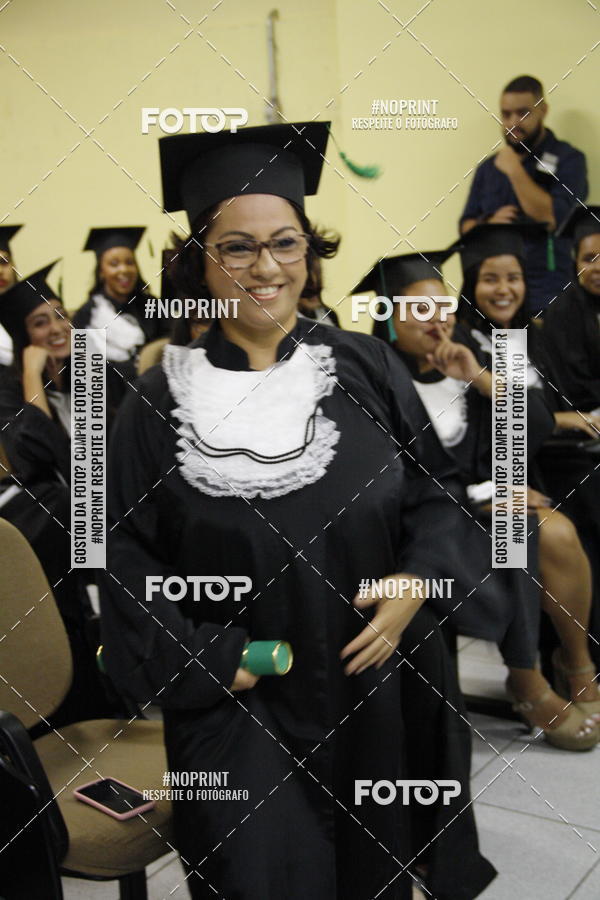 Buy your photos of the eventFormandos Cruz Vermelha on Fotop