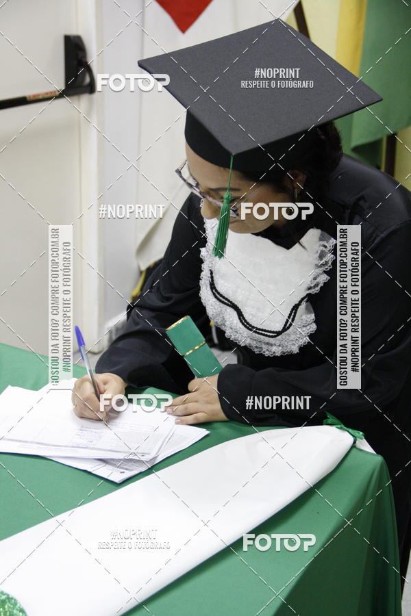 Buy your photos of the eventFormandos Cruz Vermelha on Fotop