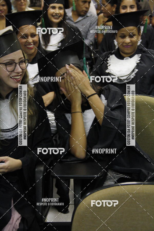 Buy your photos of the eventFormandos Cruz Vermelha on Fotop