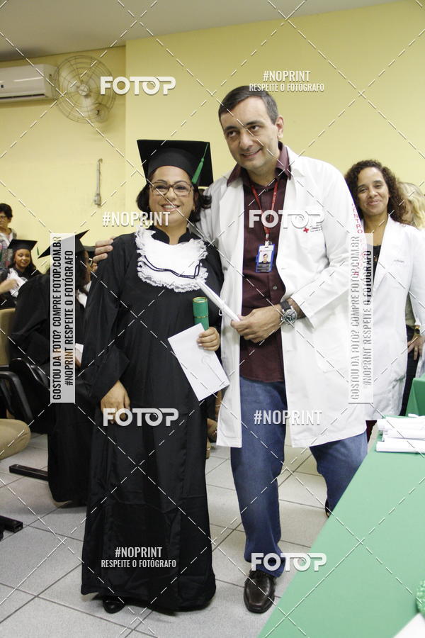 Buy your photos of the eventFormandos Cruz Vermelha on Fotop