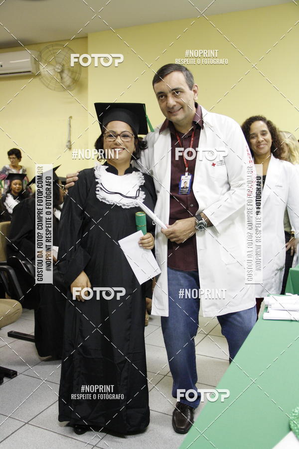 Buy your photos of the eventFormandos Cruz Vermelha on Fotop
