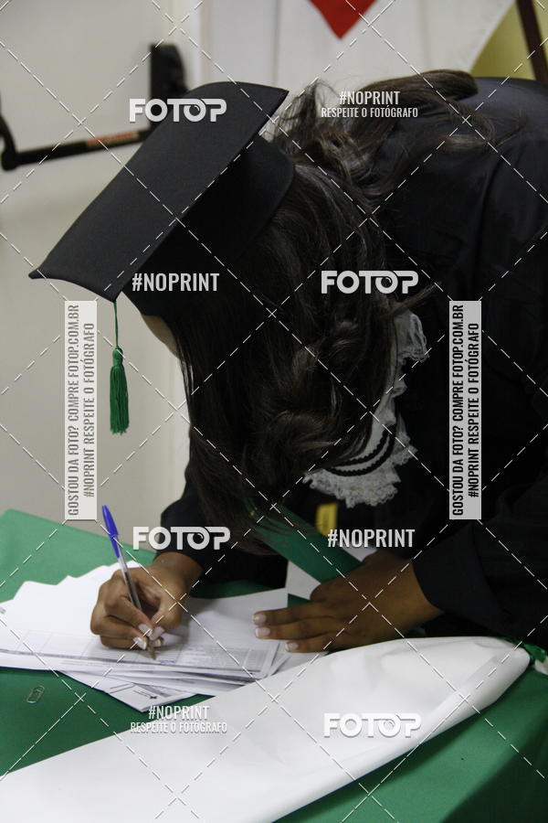 Buy your photos of the eventFormandos Cruz Vermelha on Fotop