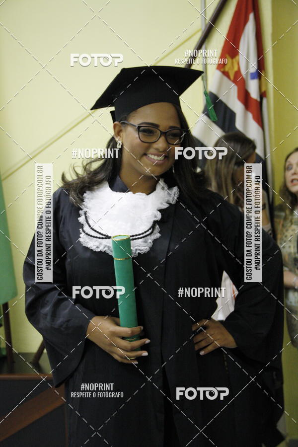 Buy your photos of the eventFormandos Cruz Vermelha on Fotop