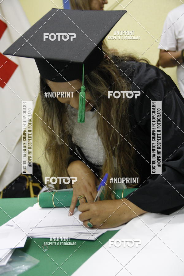 Buy your photos of the eventFormandos Cruz Vermelha on Fotop