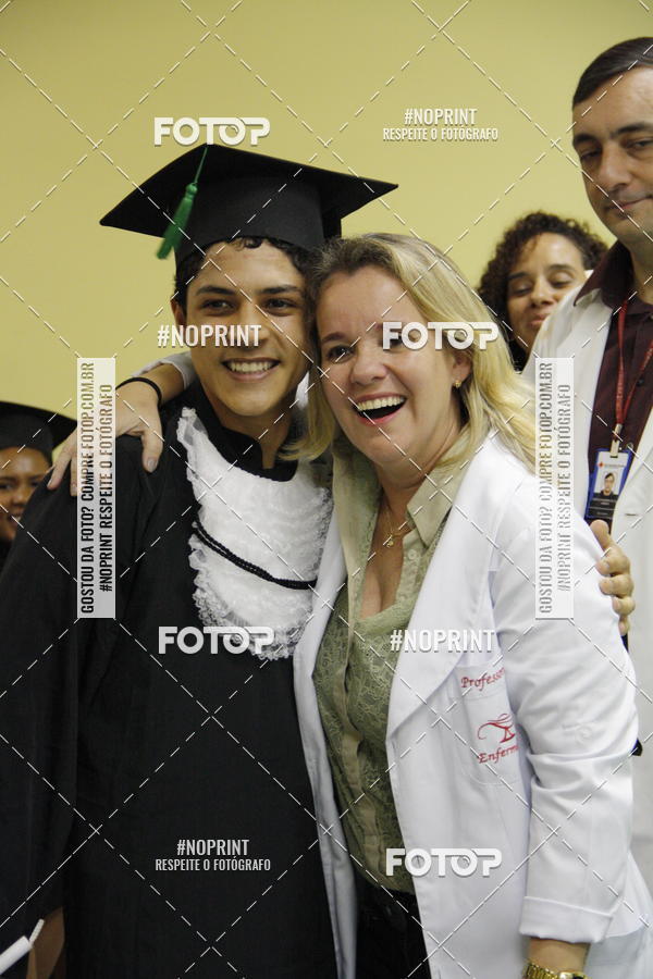 Buy your photos of the eventFormandos Cruz Vermelha on Fotop