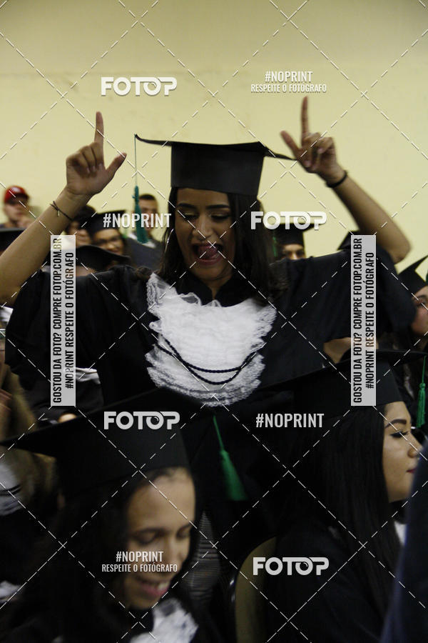Buy your photos of the eventFormandos Cruz Vermelha on Fotop