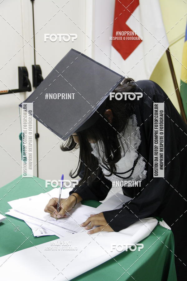 Buy your photos of the eventFormandos Cruz Vermelha on Fotop