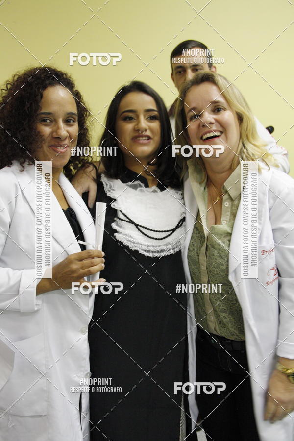 Buy your photos of the eventFormandos Cruz Vermelha on Fotop