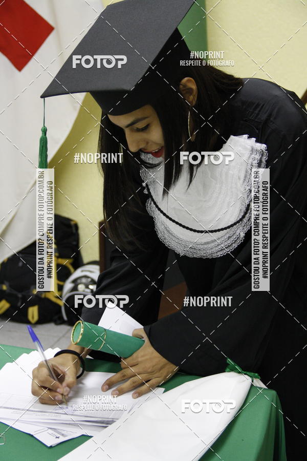 Buy your photos of the eventFormandos Cruz Vermelha on Fotop