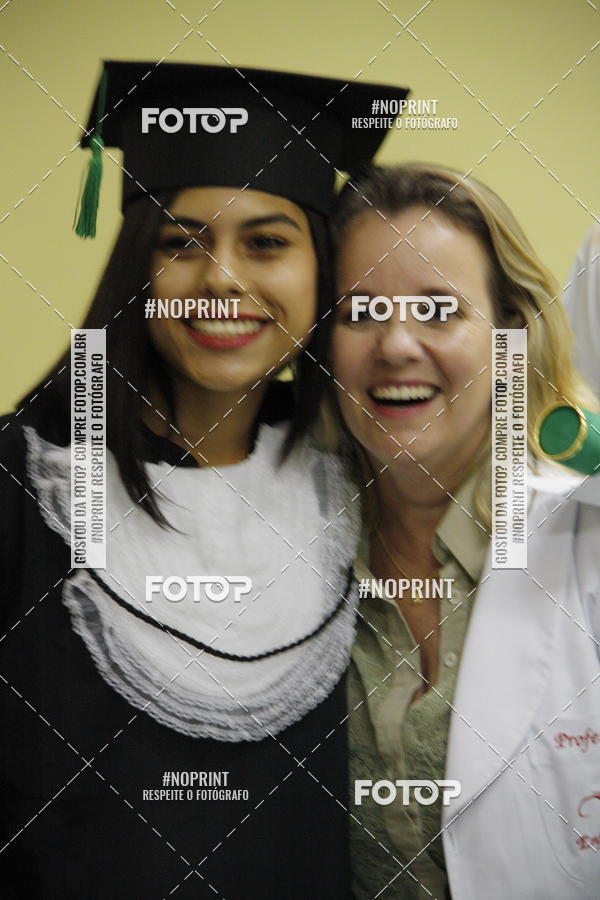 Buy your photos of the eventFormandos Cruz Vermelha on Fotop