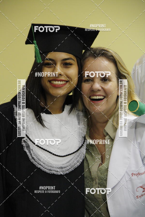 Buy your photos of the eventFormandos Cruz Vermelha on Fotop