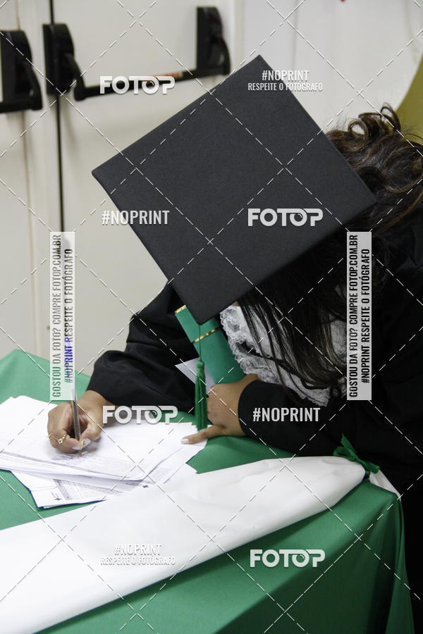 Buy your photos of the eventFormandos Cruz Vermelha on Fotop