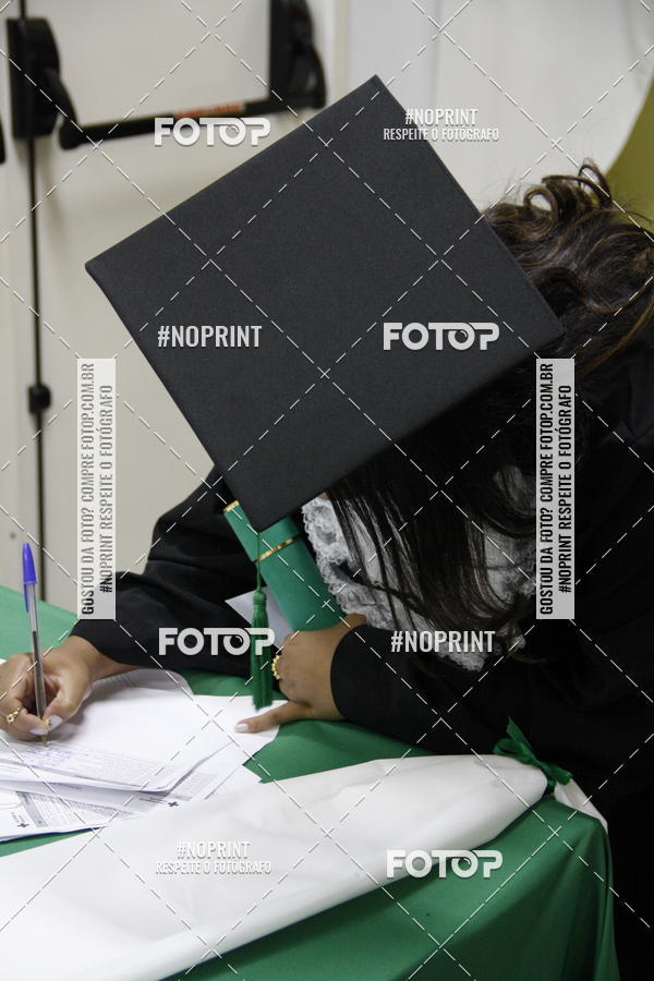 Buy your photos of the eventFormandos Cruz Vermelha on Fotop
