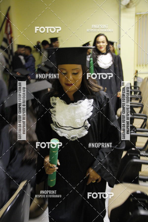 Buy your photos of the eventFormandos Cruz Vermelha on Fotop