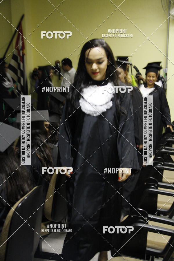 Buy your photos of the eventFormandos Cruz Vermelha on Fotop