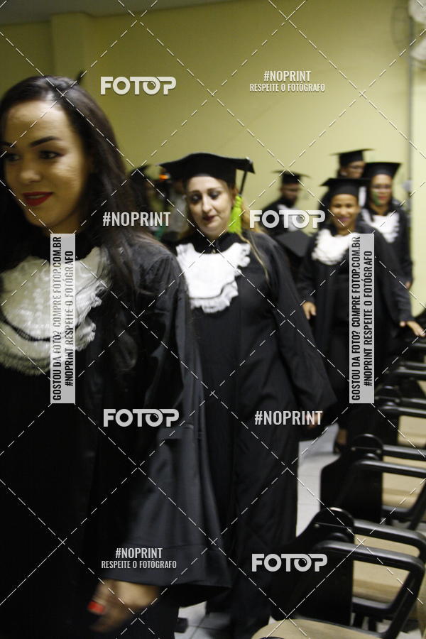 Buy your photos of the eventFormandos Cruz Vermelha on Fotop