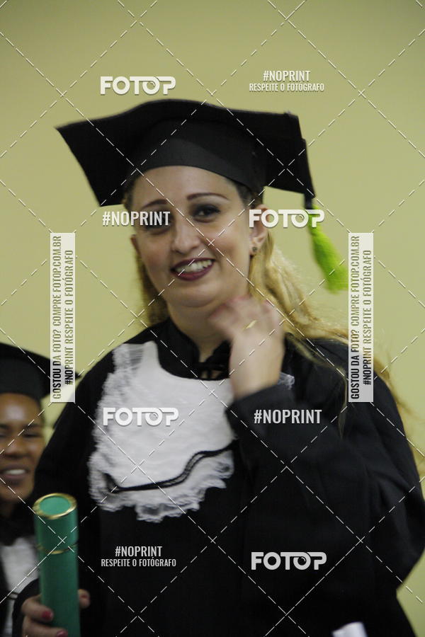 Buy your photos of the eventFormandos Cruz Vermelha on Fotop