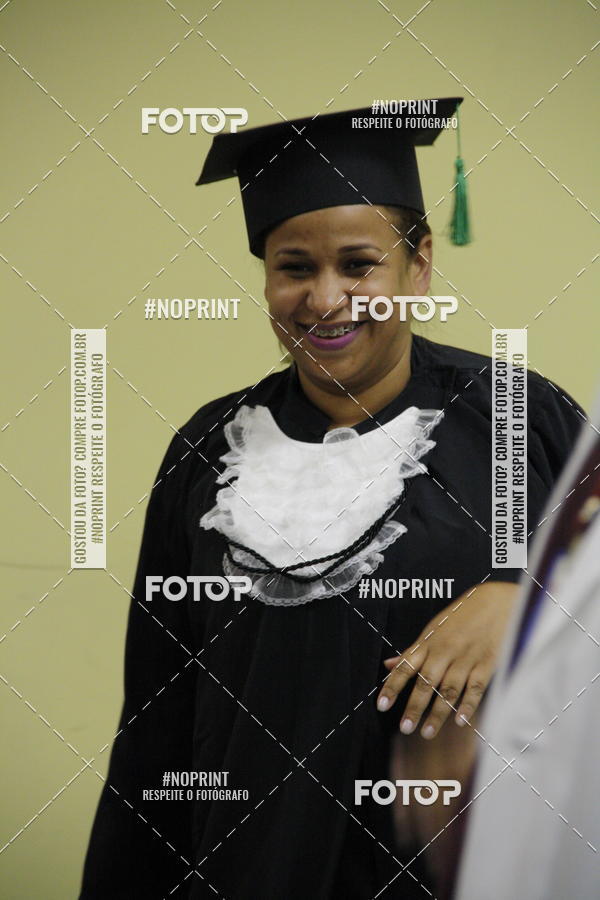 Buy your photos of the eventFormandos Cruz Vermelha on Fotop