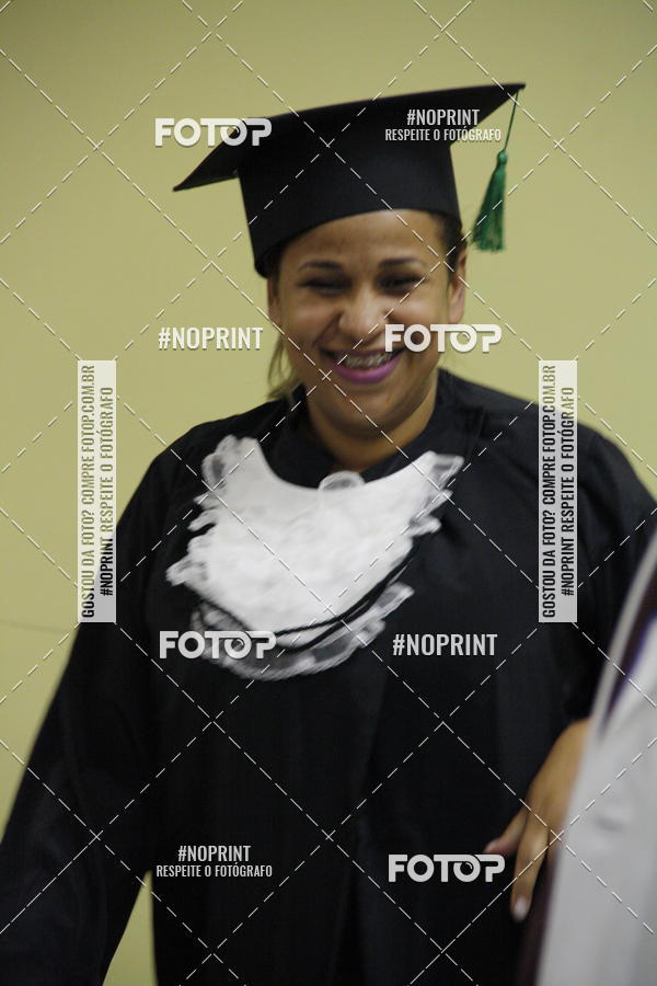 Buy your photos of the eventFormandos Cruz Vermelha on Fotop