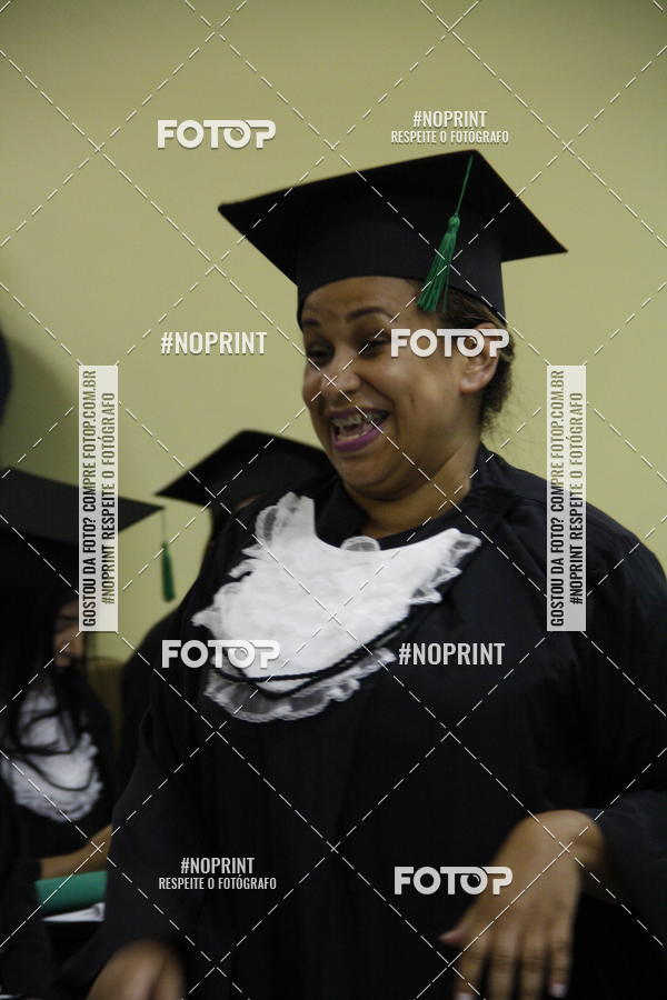 Buy your photos of the eventFormandos Cruz Vermelha on Fotop