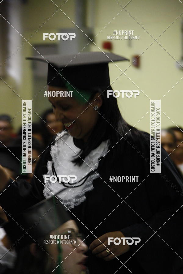 Buy your photos of the eventFormandos Cruz Vermelha on Fotop