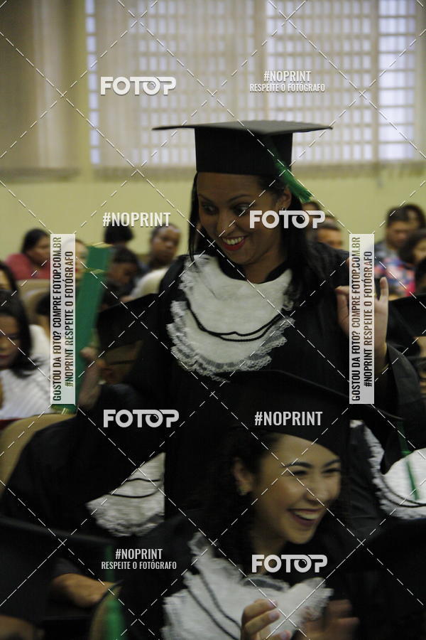 Buy your photos of the eventFormandos Cruz Vermelha on Fotop