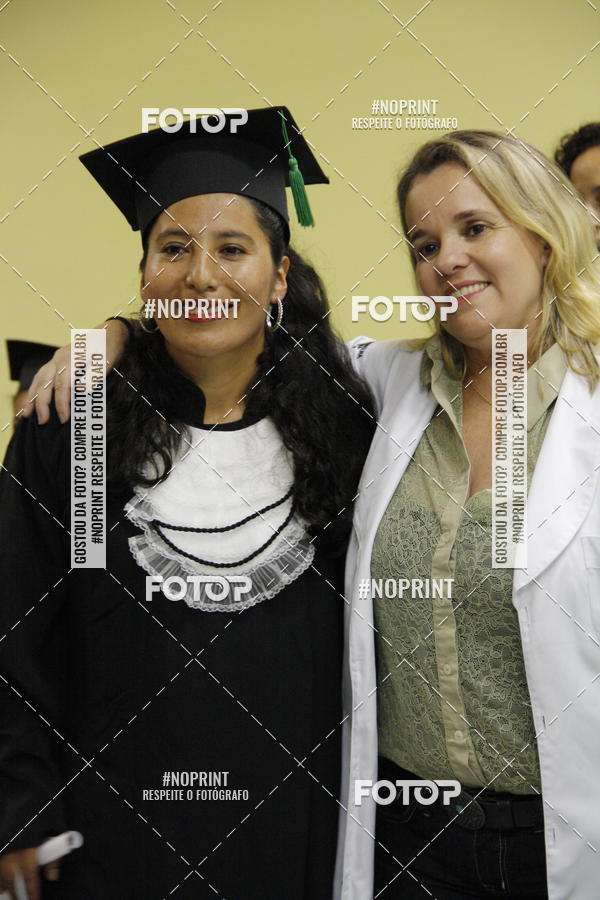 Buy your photos of the eventFormandos Cruz Vermelha on Fotop