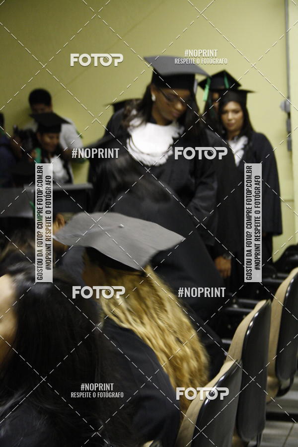 Buy your photos of the eventFormandos Cruz Vermelha on Fotop