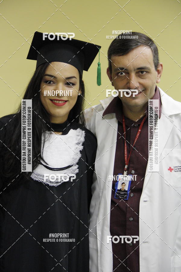 Buy your photos of the eventFormandos Cruz Vermelha on Fotop