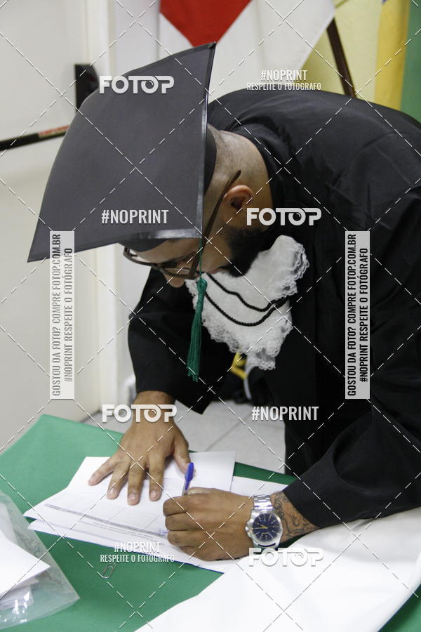 Buy your photos of the eventFormandos Cruz Vermelha on Fotop