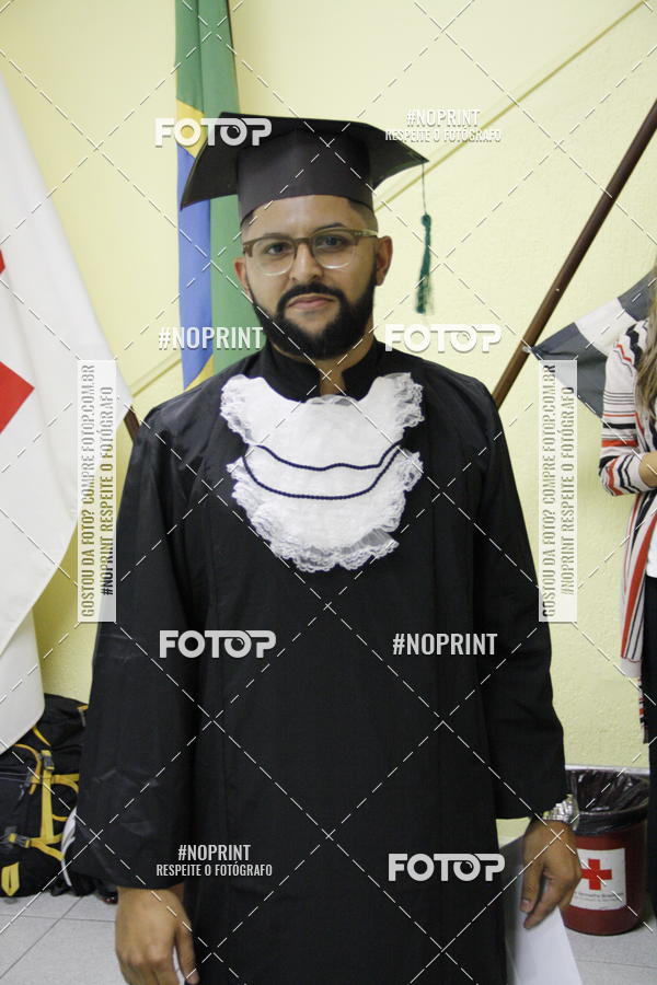 Buy your photos of the eventFormandos Cruz Vermelha on Fotop
