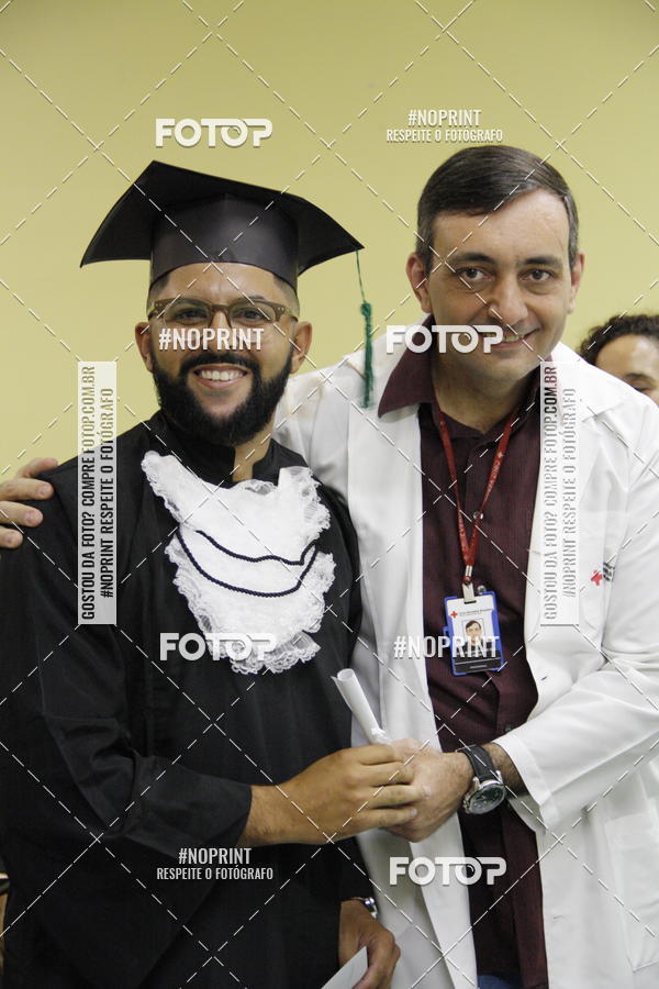 Buy your photos of the eventFormandos Cruz Vermelha on Fotop