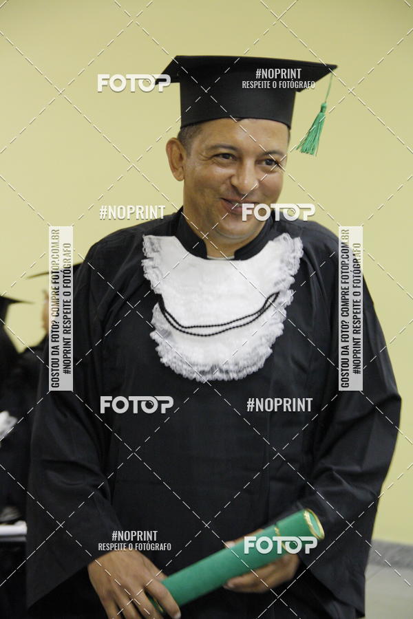 Buy your photos of the eventFormandos Cruz Vermelha on Fotop