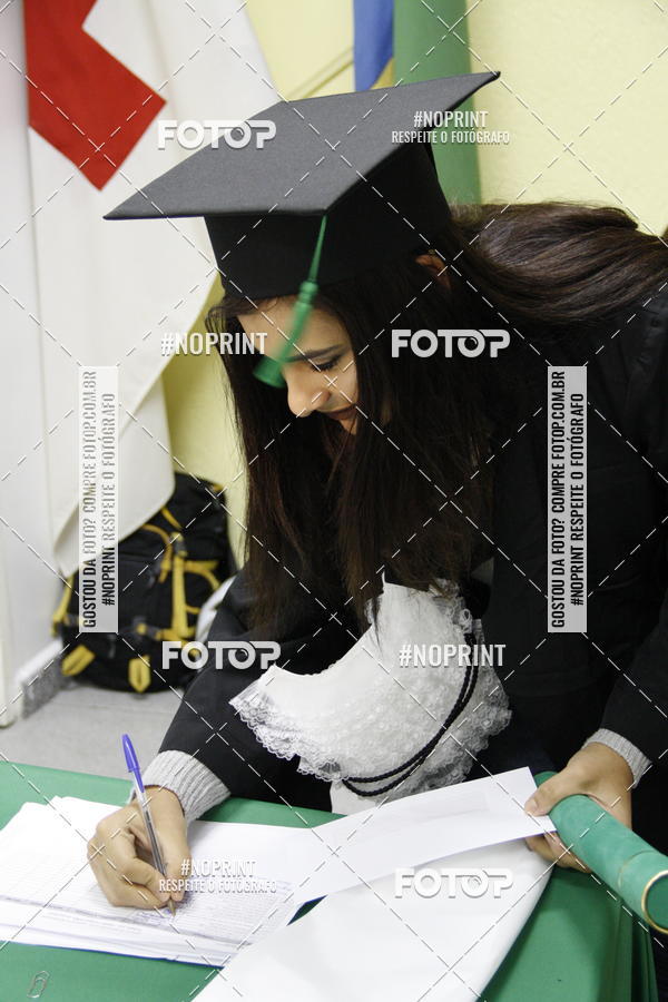 Buy your photos of the eventFormandos Cruz Vermelha on Fotop