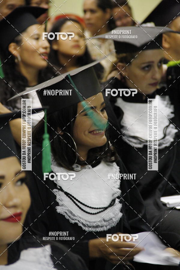 Buy your photos of the eventFormandos Cruz Vermelha on Fotop