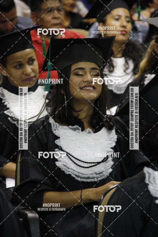 Buy your photos of the eventFormandos Cruz Vermelha on Fotop