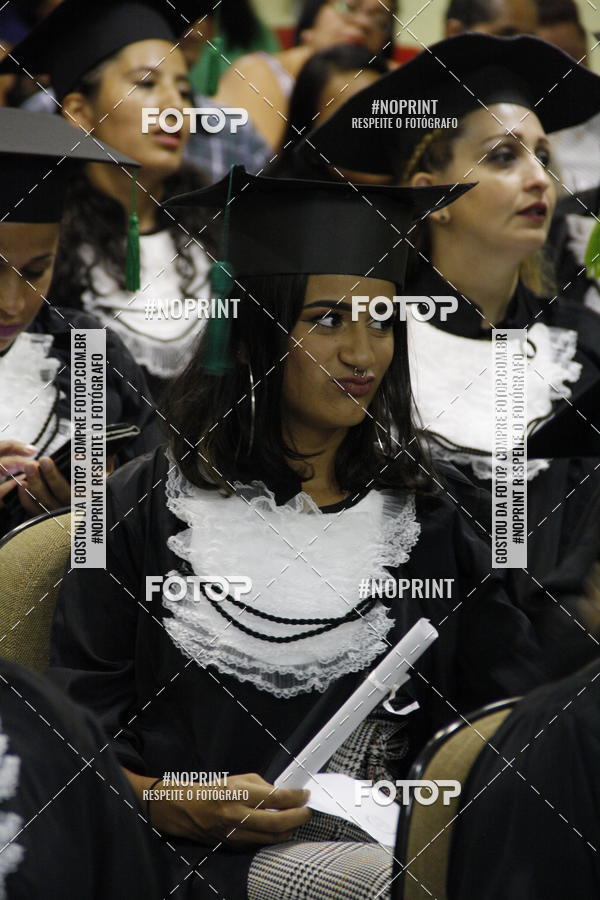 Buy your photos of the eventFormandos Cruz Vermelha on Fotop