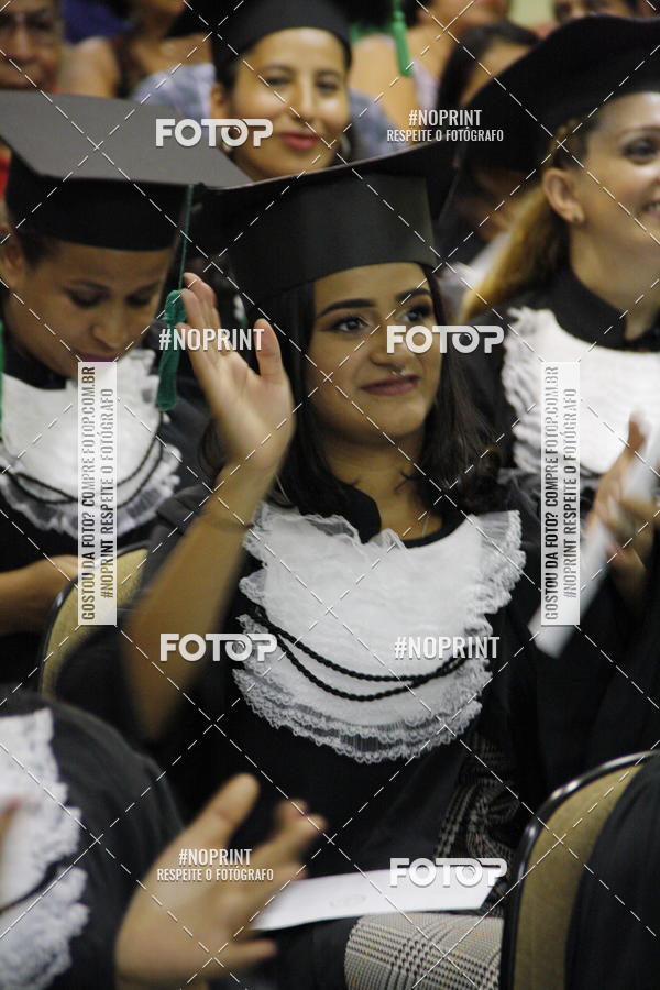 Buy your photos of the eventFormandos Cruz Vermelha on Fotop