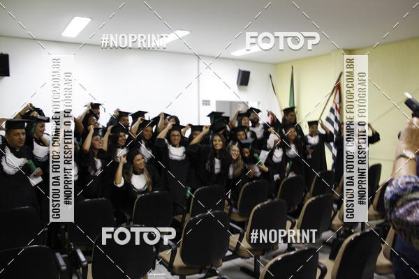 Buy your photos of the eventFormandos Cruz Vermelha on Fotop