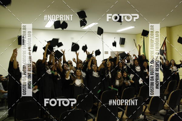 Buy your photos of the eventFormandos Cruz Vermelha on Fotop