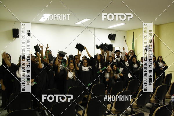 Buy your photos of the eventFormandos Cruz Vermelha on Fotop