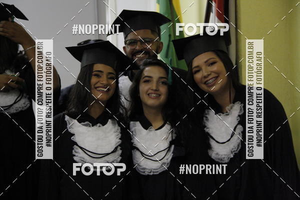 Buy your photos of the eventFormandos Cruz Vermelha on Fotop