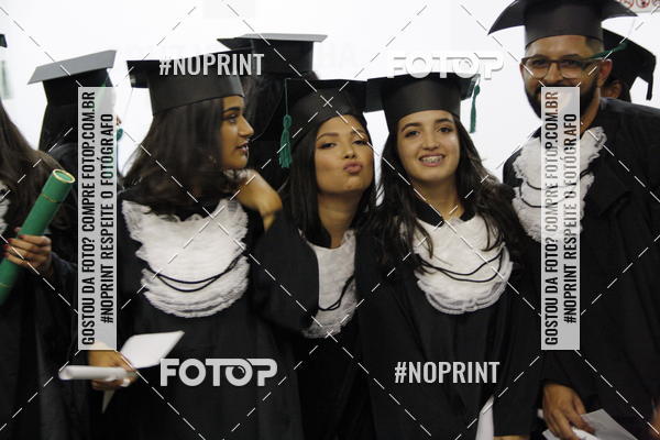 Buy your photos of the eventFormandos Cruz Vermelha on Fotop