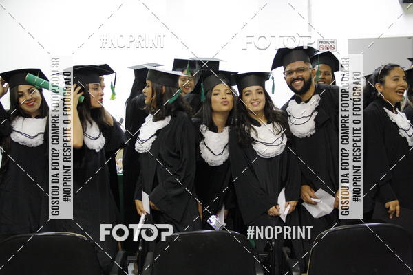 Buy your photos of the eventFormandos Cruz Vermelha on Fotop