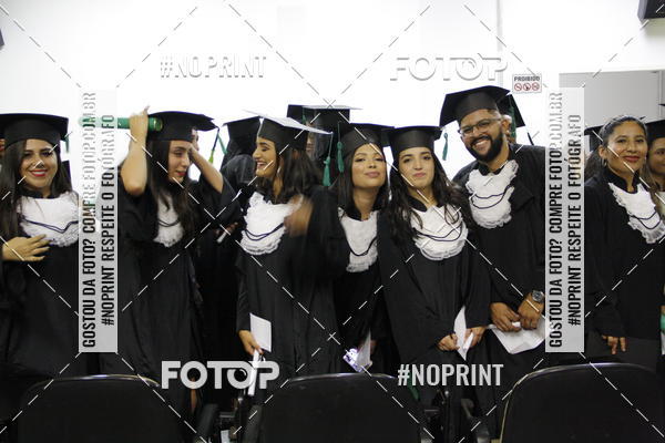 Buy your photos of the eventFormandos Cruz Vermelha on Fotop