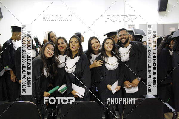 Buy your photos of the eventFormandos Cruz Vermelha on Fotop