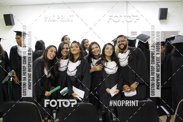 Buy your photos of the eventFormandos Cruz Vermelha on Fotop