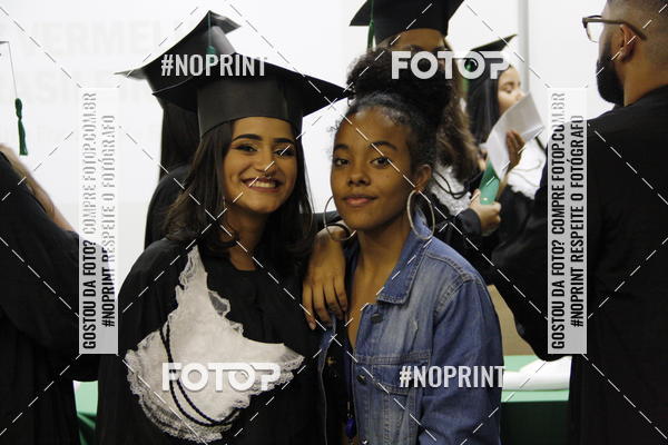 Buy your photos of the eventFormandos Cruz Vermelha on Fotop