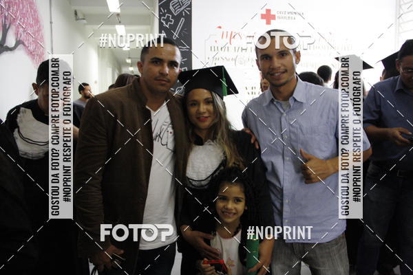 Buy your photos of the eventFormandos Cruz Vermelha on Fotop